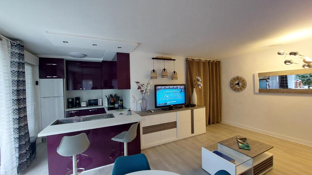 Charmant Appartement Residentiel Avec Terrasse, Jardin Privatif Et Piscine A Cannes Exterior foto