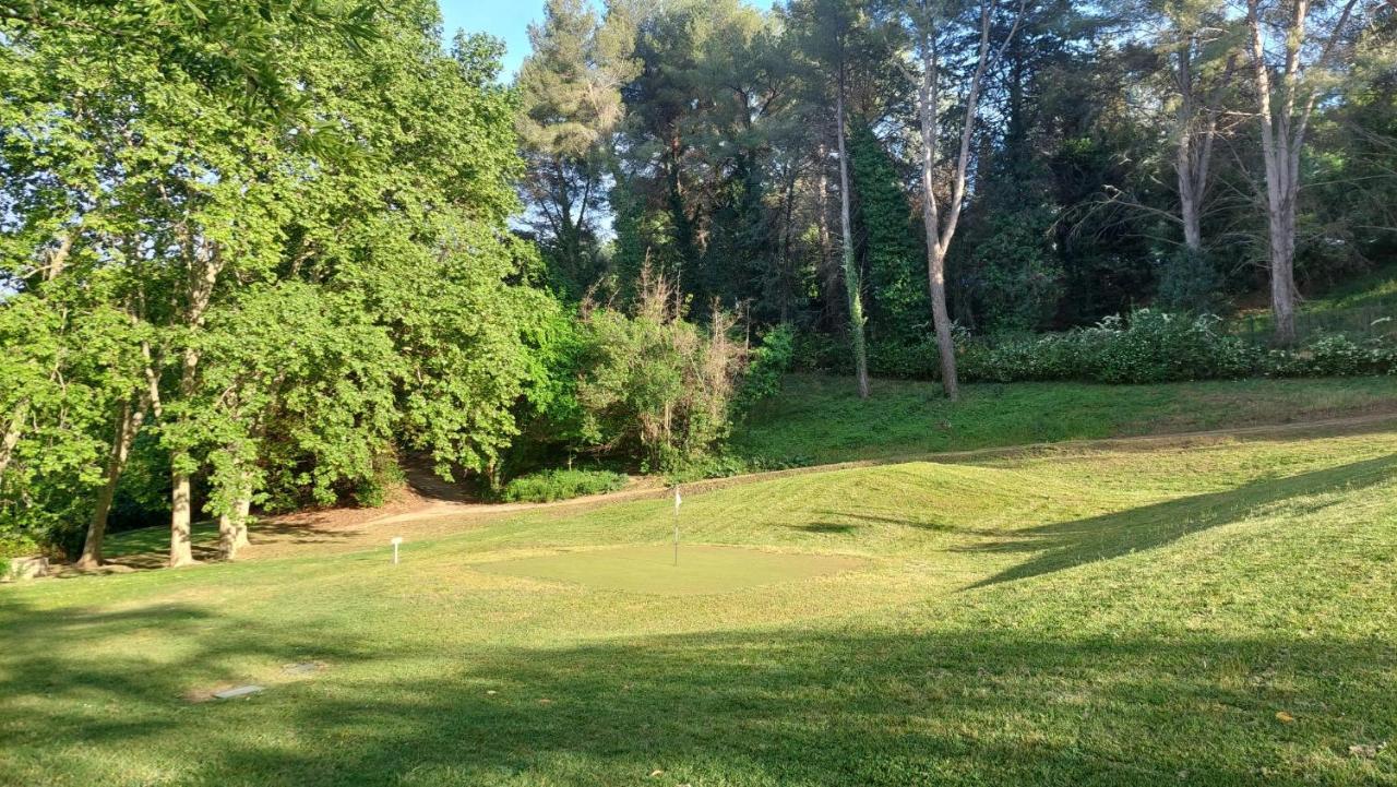 Charmant Appartement Residentiel Avec Terrasse, Jardin Privatif Et Piscine A Cannes Exterior foto