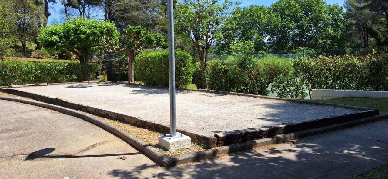 Charmant Appartement Residentiel Avec Terrasse, Jardin Privatif Et Piscine A Cannes Exterior foto