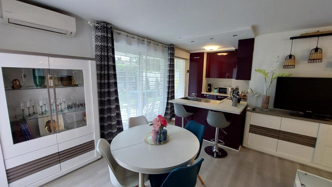 Charmant Appartement Residentiel Avec Terrasse, Jardin Privatif Et Piscine A Cannes Exterior foto