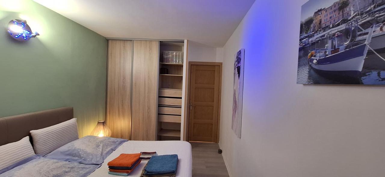 Charmant Appartement Residentiel Avec Terrasse, Jardin Privatif Et Piscine A Cannes Exterior foto