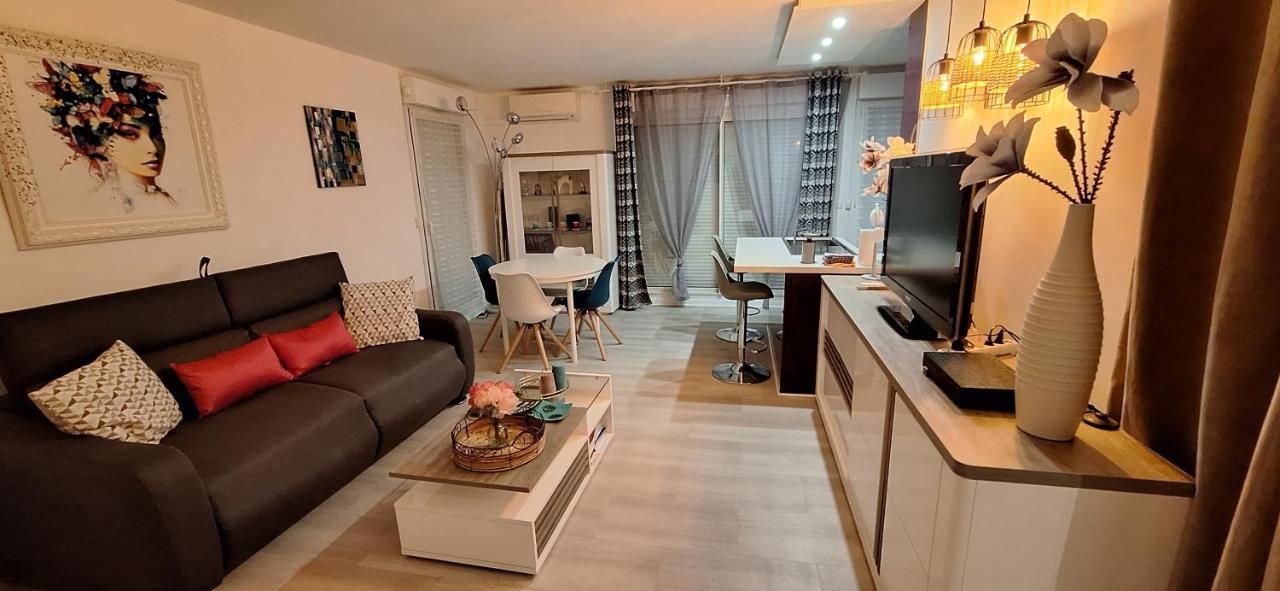 Charmant Appartement Residentiel Avec Terrasse, Jardin Privatif Et Piscine A Cannes Exterior foto