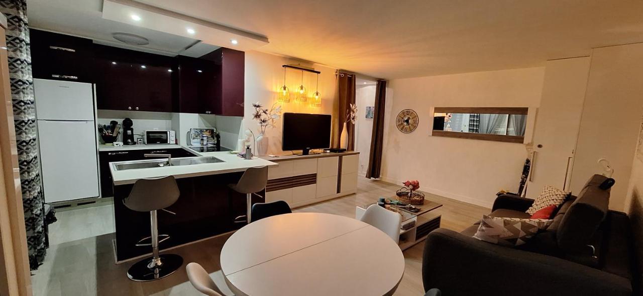Charmant Appartement Residentiel Avec Terrasse, Jardin Privatif Et Piscine A Cannes Exterior foto