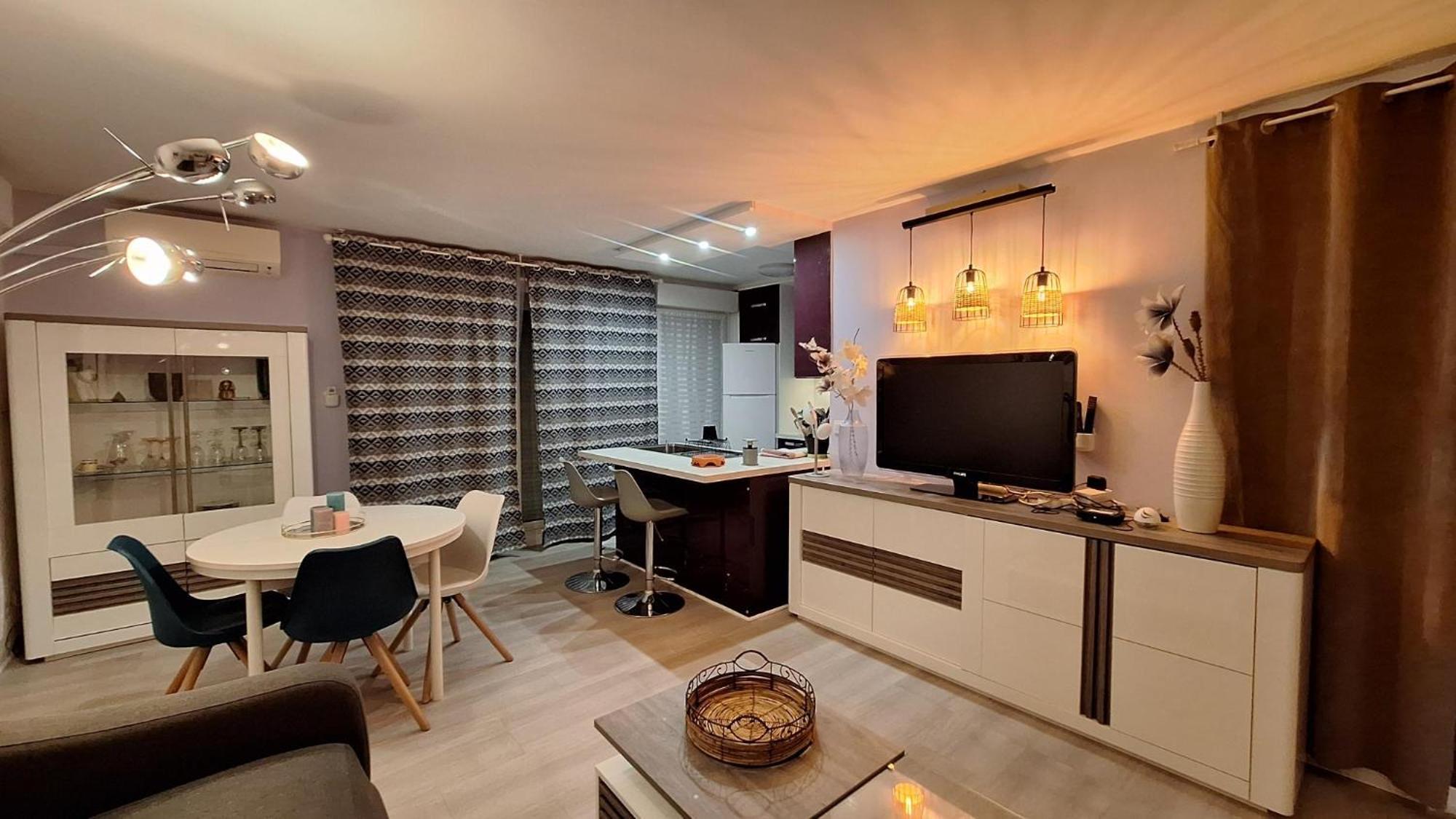 Charmant Appartement Residentiel Avec Terrasse, Jardin Privatif Et Piscine A Cannes Exterior foto
